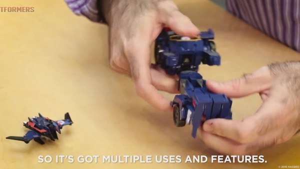 Robots In Disguise Combiner Force Soundwave Mini Con Activator Class Figure Shown In New Video 15 (15 of 27)